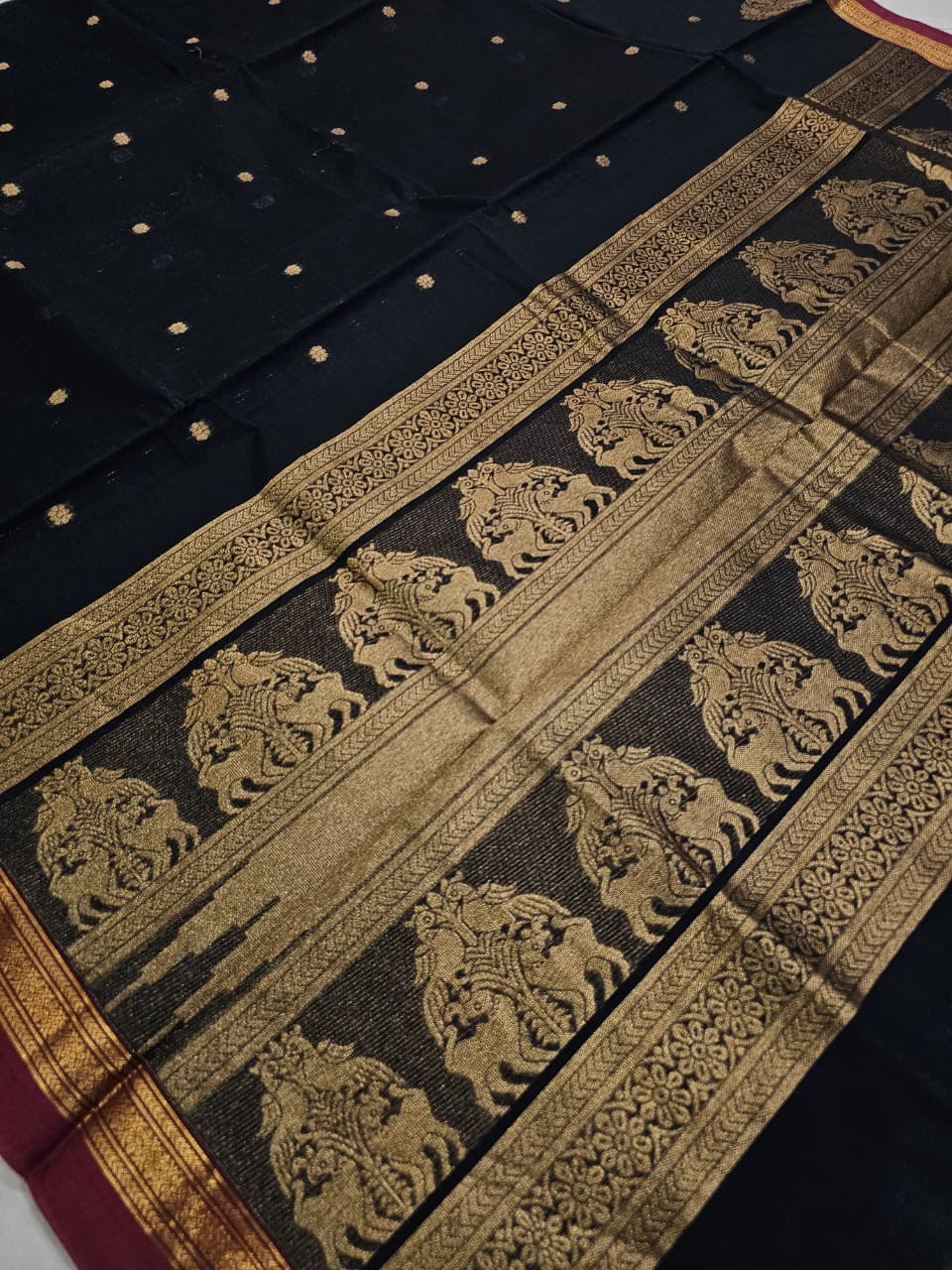 Kanchi cotton with premium zari weaves - Black and maroon