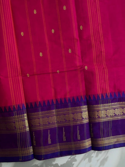Kanchi cotton saree with butta weaves